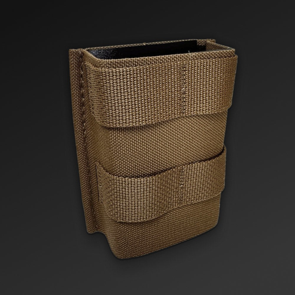 Enkel magasinlomme fra Esstac til 5.56 magasiner, coyote brun, fremside